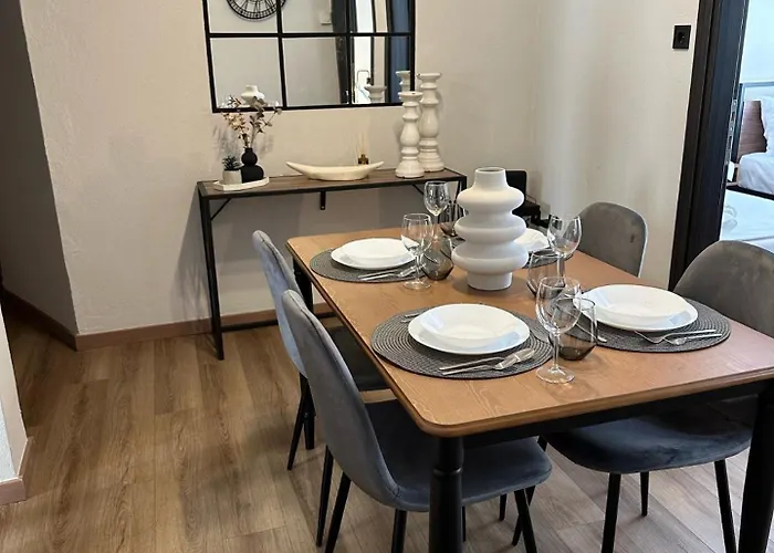 Konar Guest House